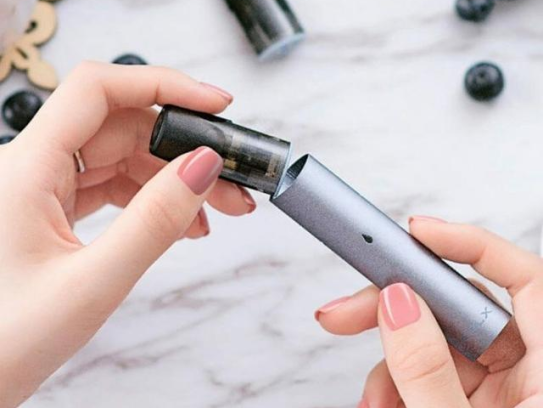 悦刻烟杆一抽就闪红灯震动？别慌！专家教你快速排查与解决