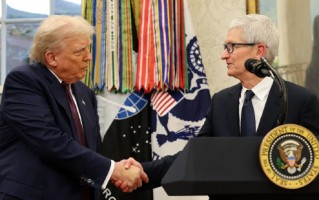 苹果暂未受特朗普关税冲击，但仍有可能提高iPhone售价