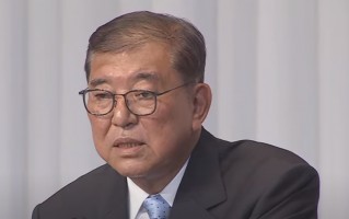 石破茂决意辞职前曾与菅义伟、小泉进次郎会谈两小时 细节公布