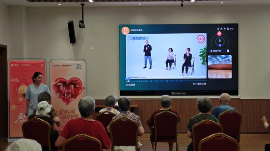 太平人寿四川分公司“爱与责任 保险守护银龄生活”主题活动走进芙蓉人家养老社区-第4张图片-悦刻网上商城官方网站-正品优惠，尽在悦刻官方网站