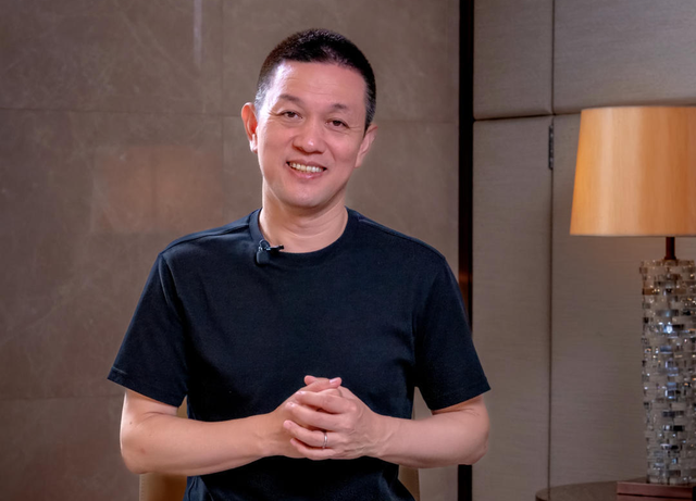 车展大咖看成都｜蔚来创始人李斌：将加速四川充换电网络布局，与成都共未来-第3张图片-悦刻网上商城官方网站-正品优惠，尽在悦刻官方网站